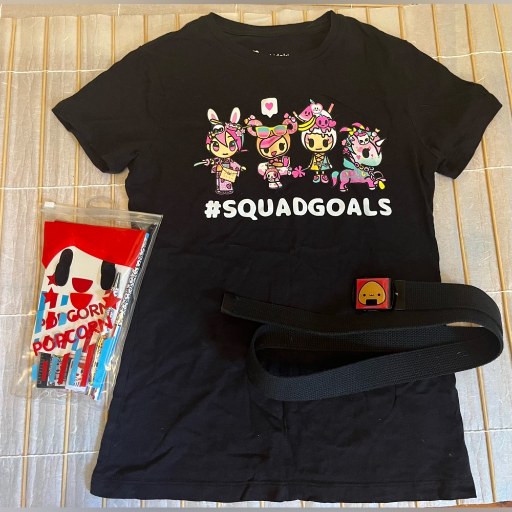 Tokidoki Los Angeles T Shirt(XS) & Japanese Fabric Belt & Stationary Set Bundle